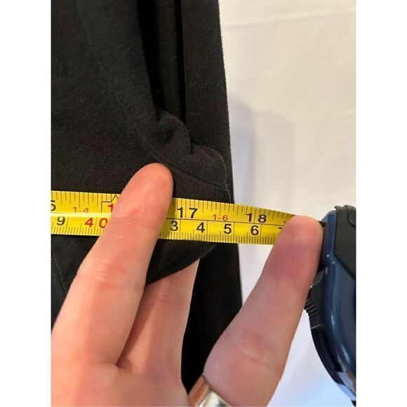 Theory black cotton spandex blend 3/4 sleeve conch embellished top medium A4 - Picture 5 of 9